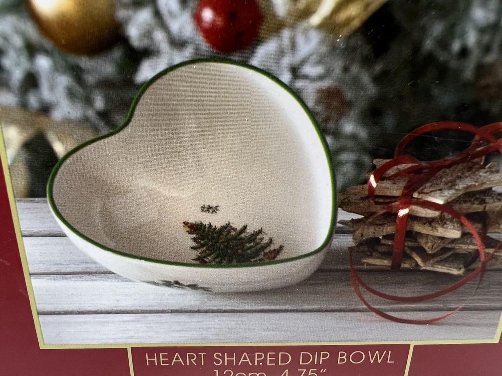 Spode NIB Heart Shaped Christmas Tree Bowl 4.75”