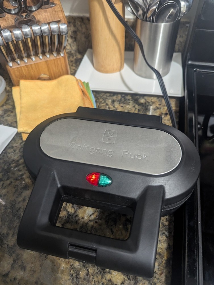 Wolfgang Puck BPM00020 Pie Maker