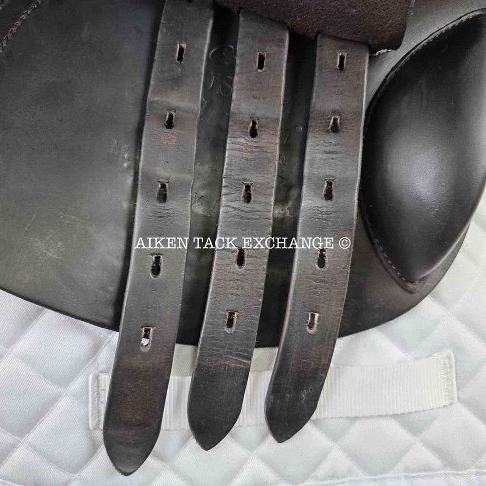 2017 County Solution Jump Saddle, 17.5" Seat, Narrow Tree (Read Description)