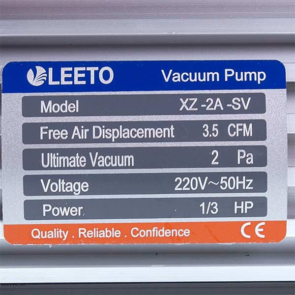 Pump with pressure gauge (1 stage./100 lit/min.) LEETO XZ-2A/C-SV
