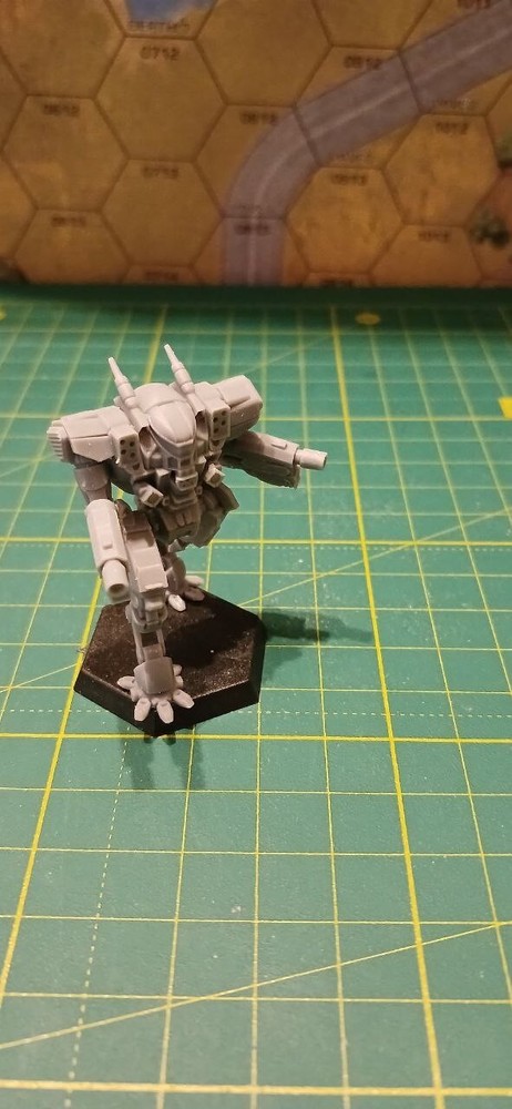 Bandersnatch battletech miniature with a base