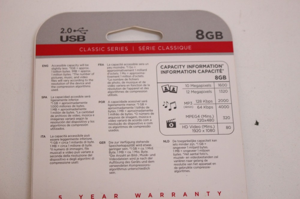 Gigastone 8 gigabyte USB Flash Drive Sealed USB 2.0