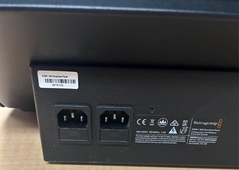 ^^ BLACKMAGIC DESIGN ATEM 1 M/E BROADCAST PANEL (LSP98)