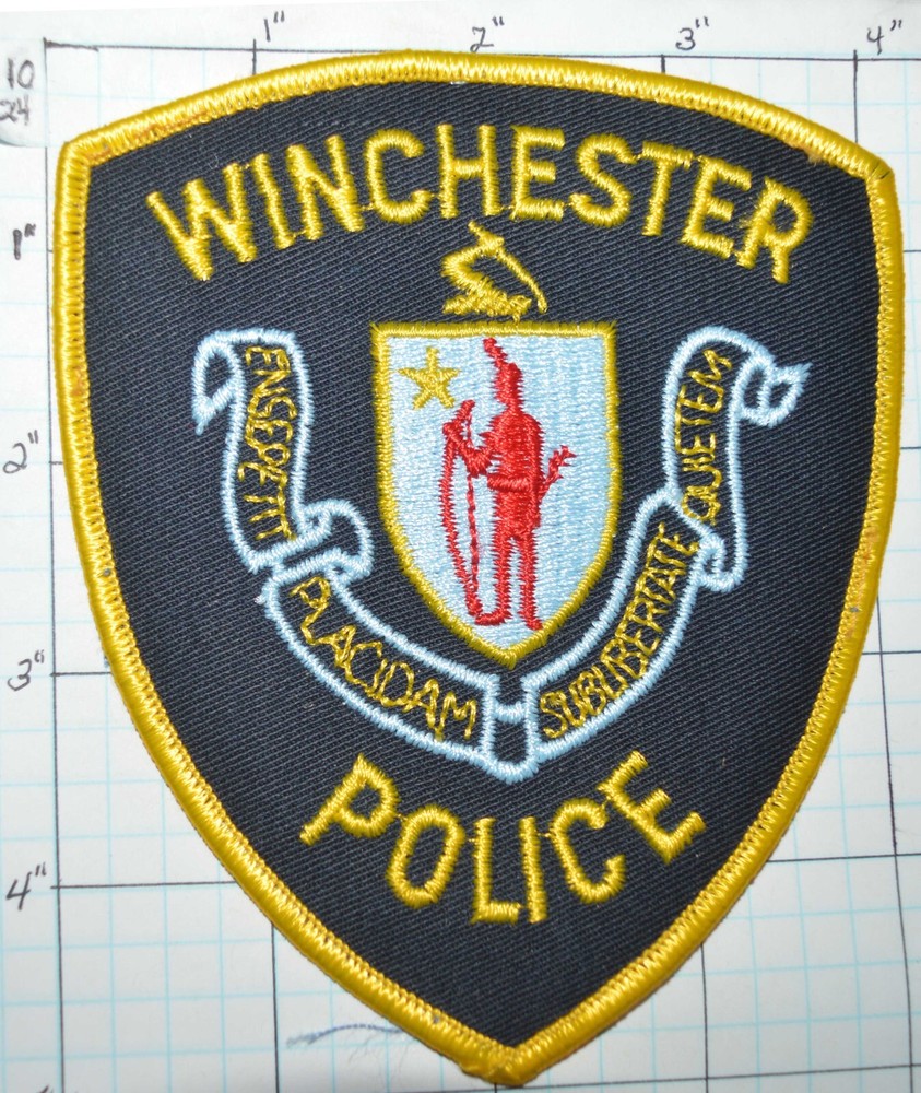 MASSACHUSETTS, WINCHESTER POLICE DEPT PATCH