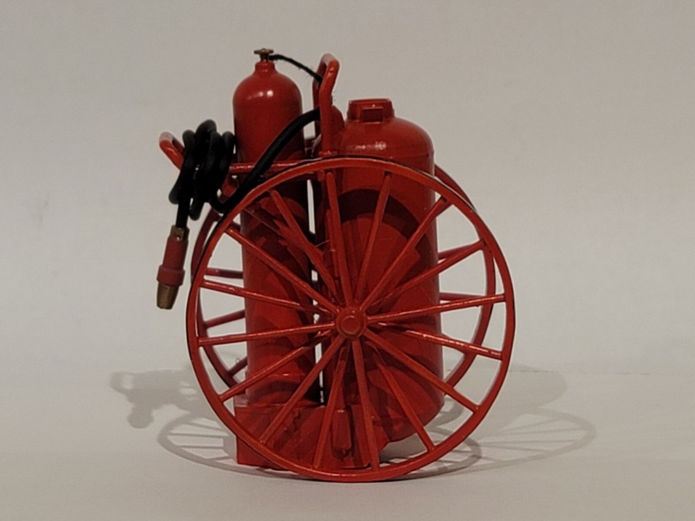 G Scale Fire Extinguisher - 1:24 Scale Dolley Fire Extinguisher