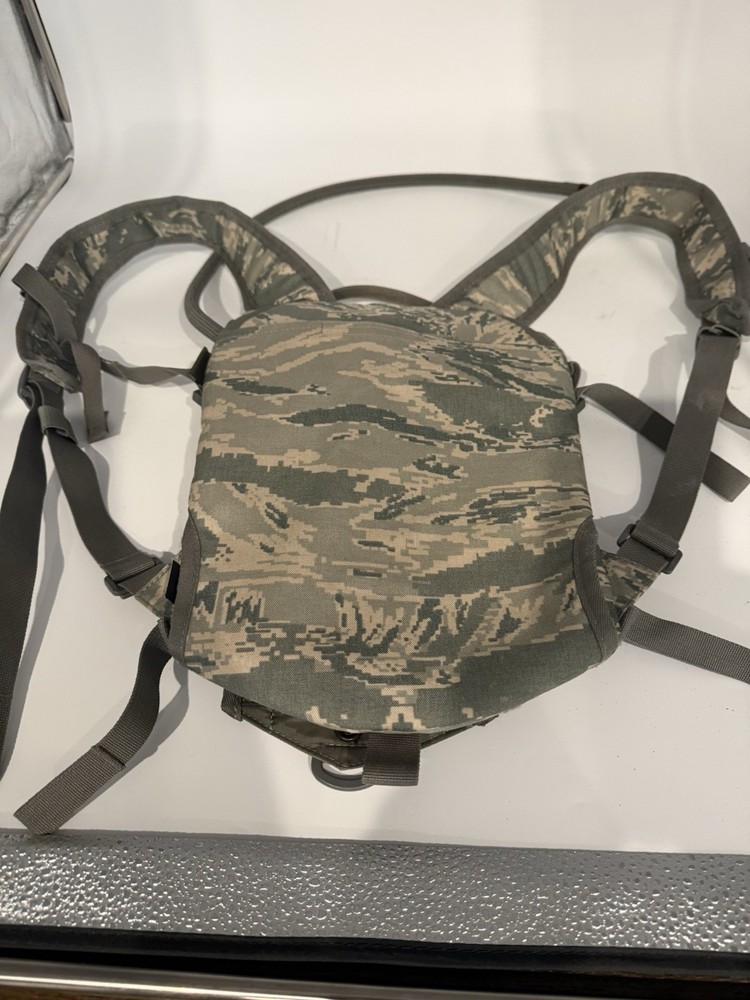 ABU Hydration Backpack 3L 100 Oz