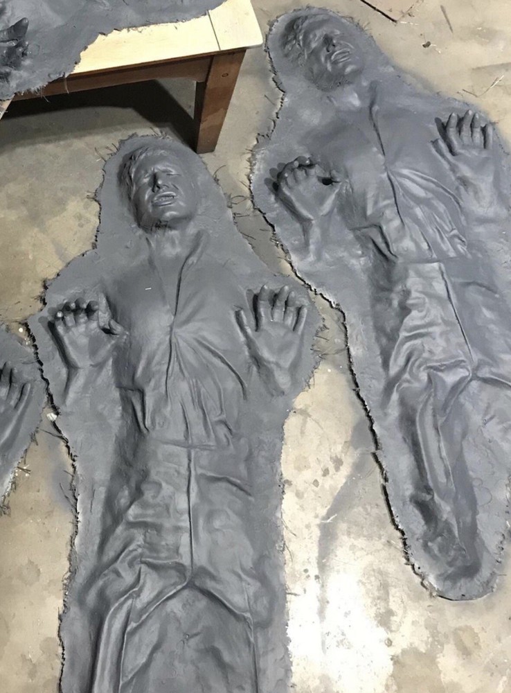 Accurate Life Size Han Solo in Carbonite Cast, Uncut Version
