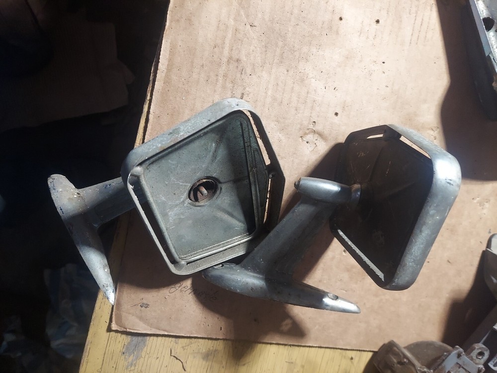 1958 Studebaker Door Mirrows