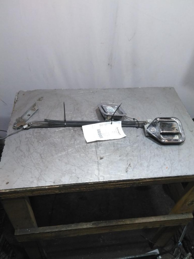 For 2009 PETERBILT 320 DOOR HANDLE Left ,  WA