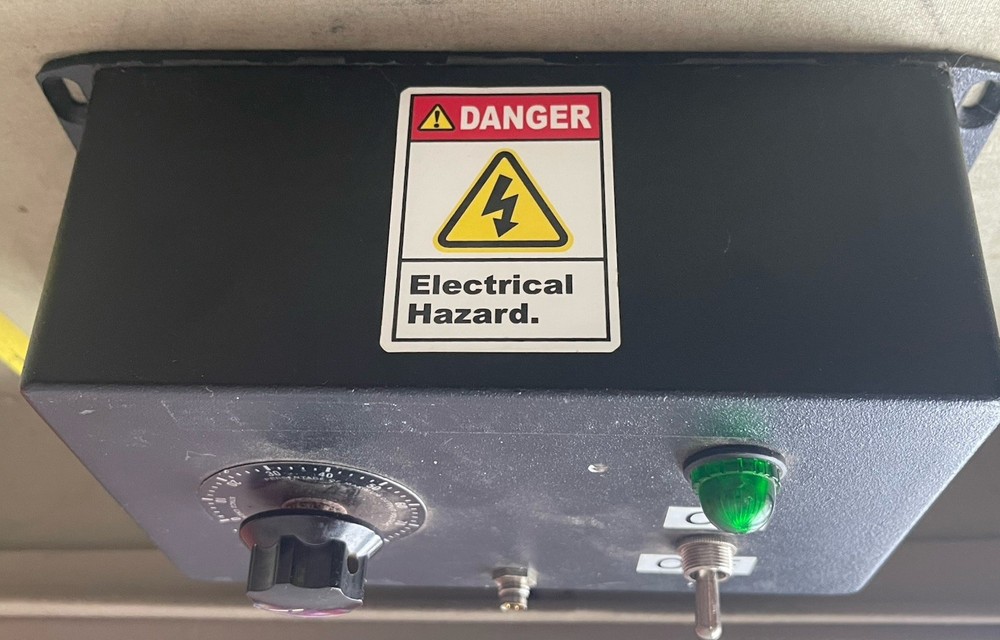 Staco Energy Products 221-B Variable Transformer - Enclosure Mounted - Works