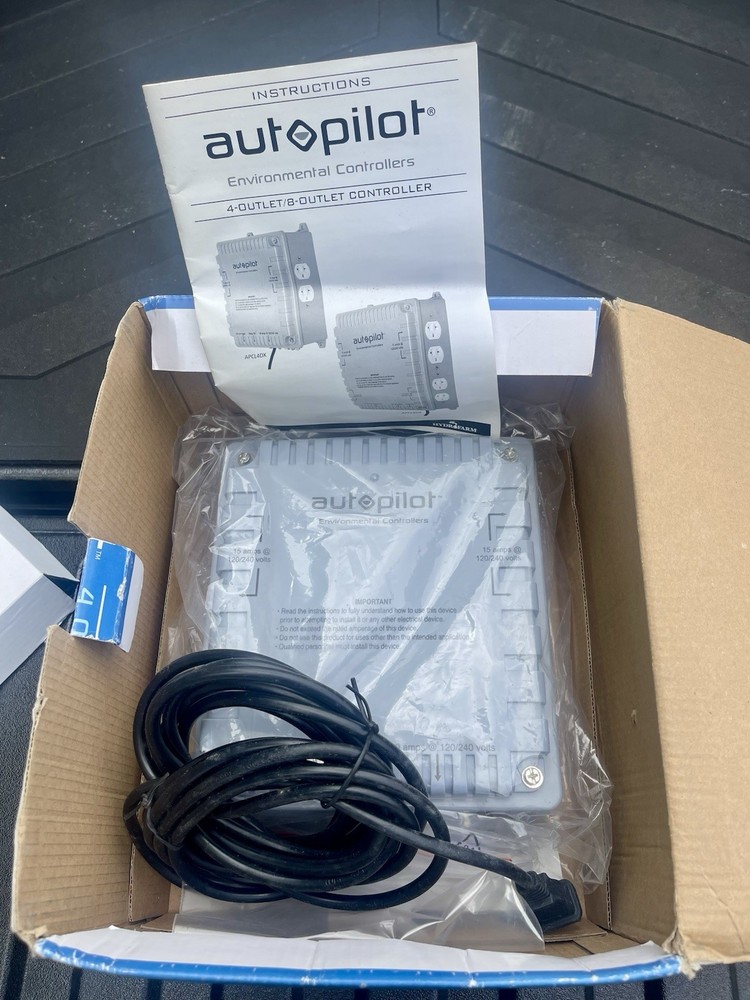 AutoPilot 4 Light Controller APCL4DX (120/240V) 4000 watt HID Controller