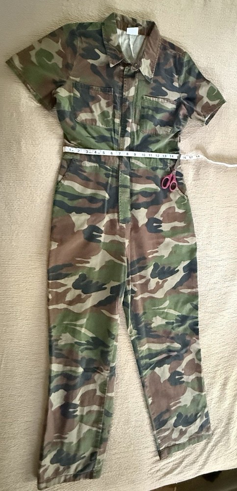 Urban Outfitters Camo Flight Jumpsuit Size Medium $25