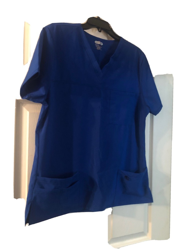 Scrub set