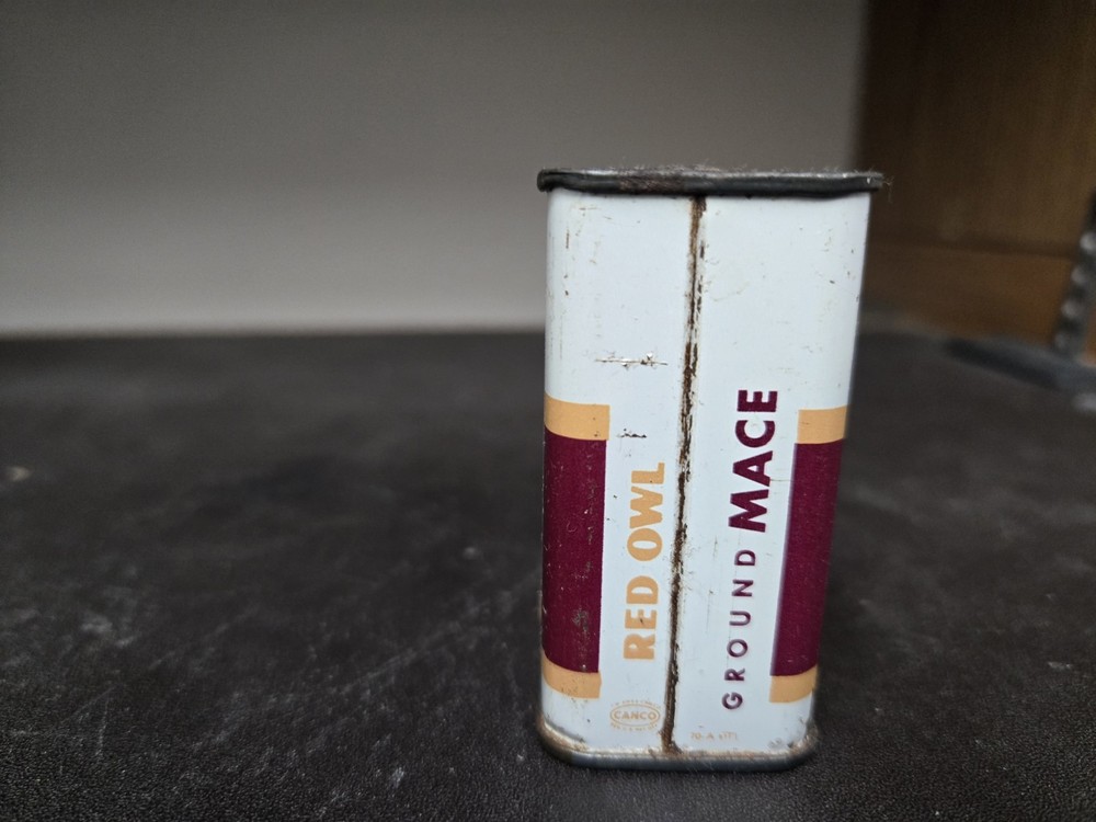 Red Owl Vintage Ground Mace Container