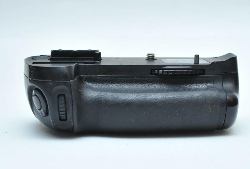 Nikon MB-D14 Battery Power Pack Grip for D600D610 *Fiar/Poor*