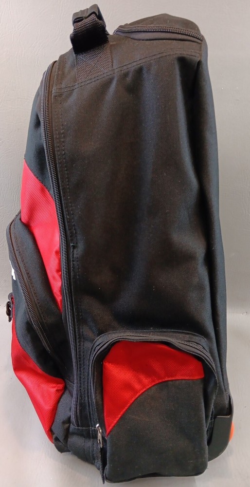 Brunswick Zone Rolling Ball Roller Red Bowling Bag Extending Handle