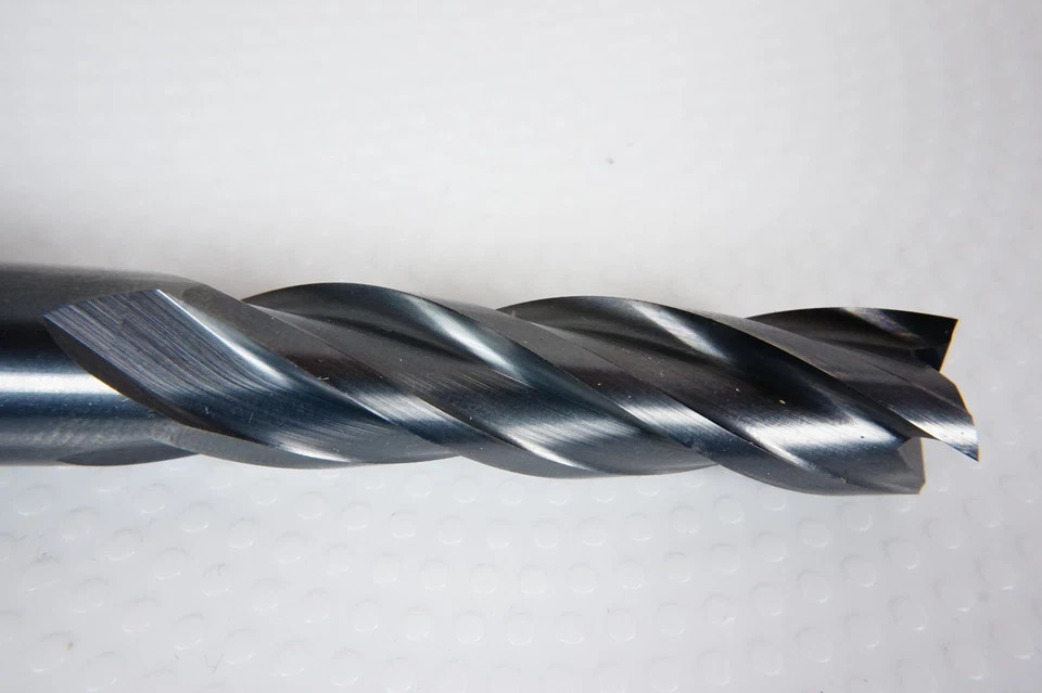 4 Flute 5/8" x 2-1/4" x 5" Variable Helix Solid Carbide End Mill - TiALN
