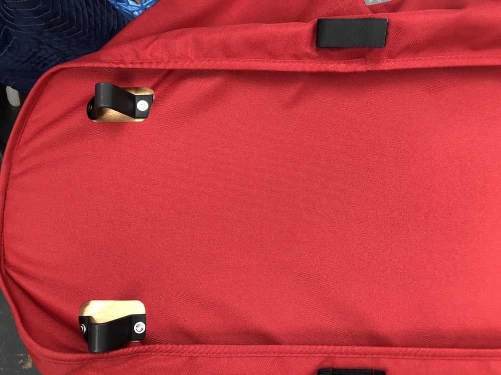 Bugaboo- Frog Red Bassinet/Umbrella