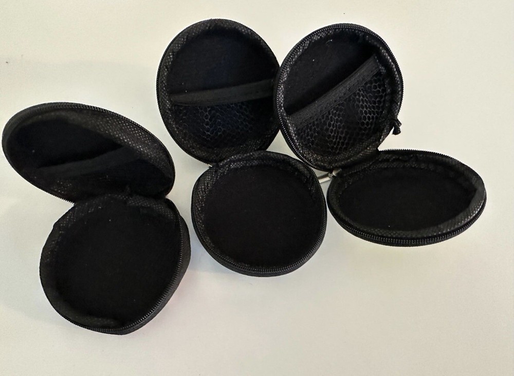 3 Small Zippered Pouches Earbuds Holders