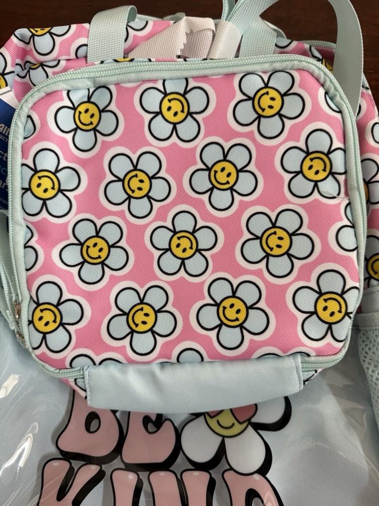 Be Kind 2 Piece Set Smiling Daisies Turquoise Backpack w/ Lunchpack NWT