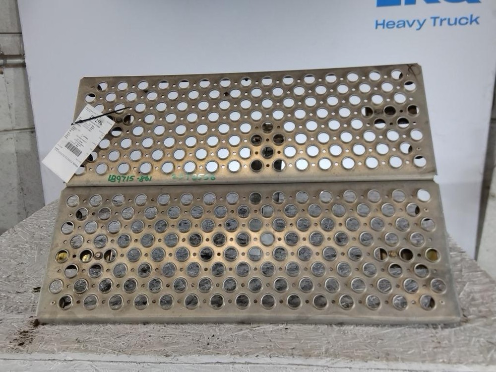 Replaces 2024 KENWORTH T680 DECK CATWALK ,  GA