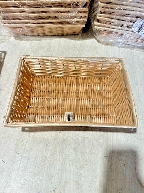 LOT OF 48 TABLECRAFT 1188W RECTANGULAR HAND WOVEN POLYPROPYLENE BAKERY BASKETS