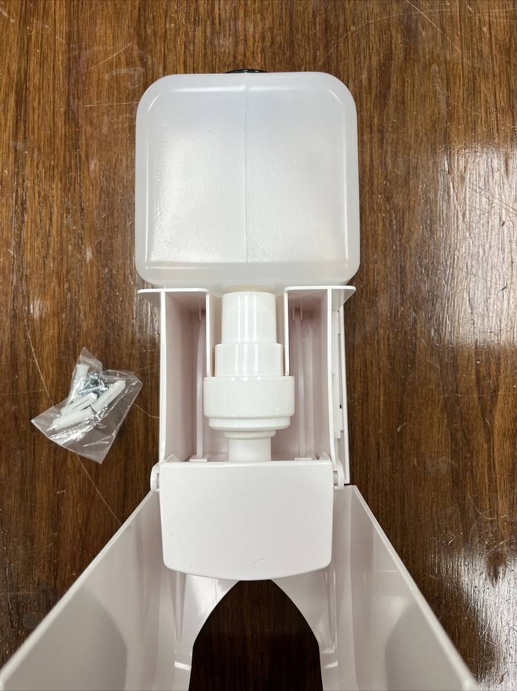 Liquid Hand Soap Dispenser~Wallmount /manual~1,000 mL~White