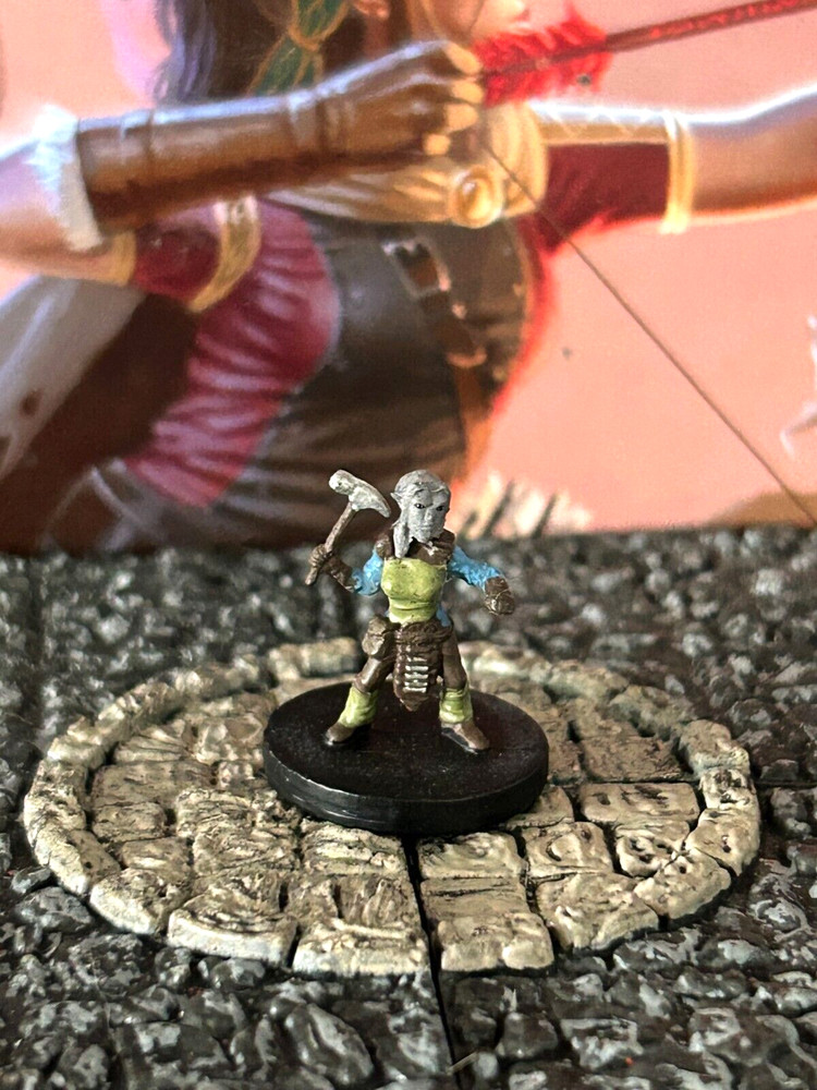 Svirfneblin Rogue D&D Miniature Dungeons Dragons Elemental Evil warrior guard 3
