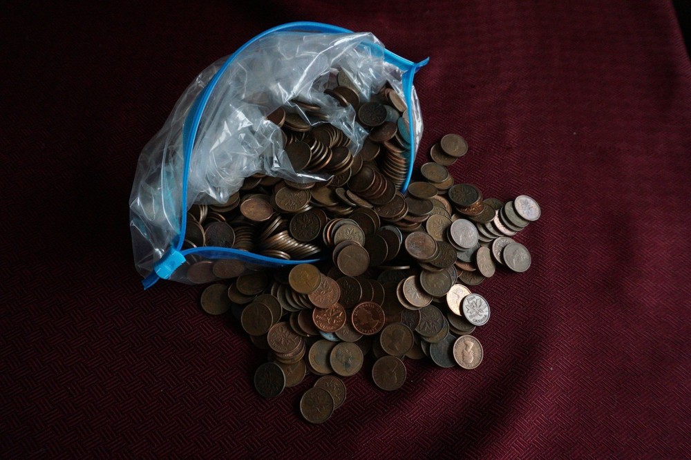 CANADA SMALL PENNIES VARIOUS DATES, VARIOUS CONDITION  5LB LOT