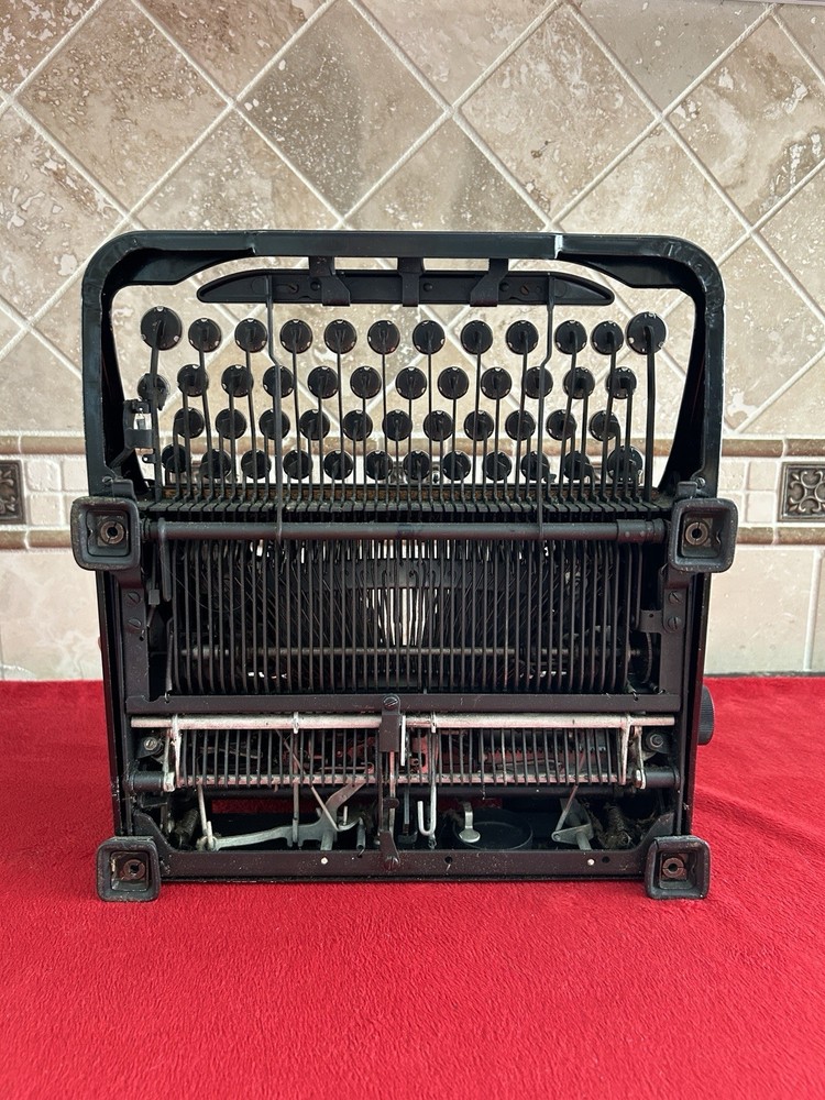 Royal Model O Typewriter - Portable W/CASE - WORKING Black Touch Control 1938