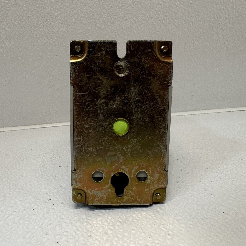 Allen Bradley 700-RTC00100U24 Ser. A Solid State Adjustable Timing Relay