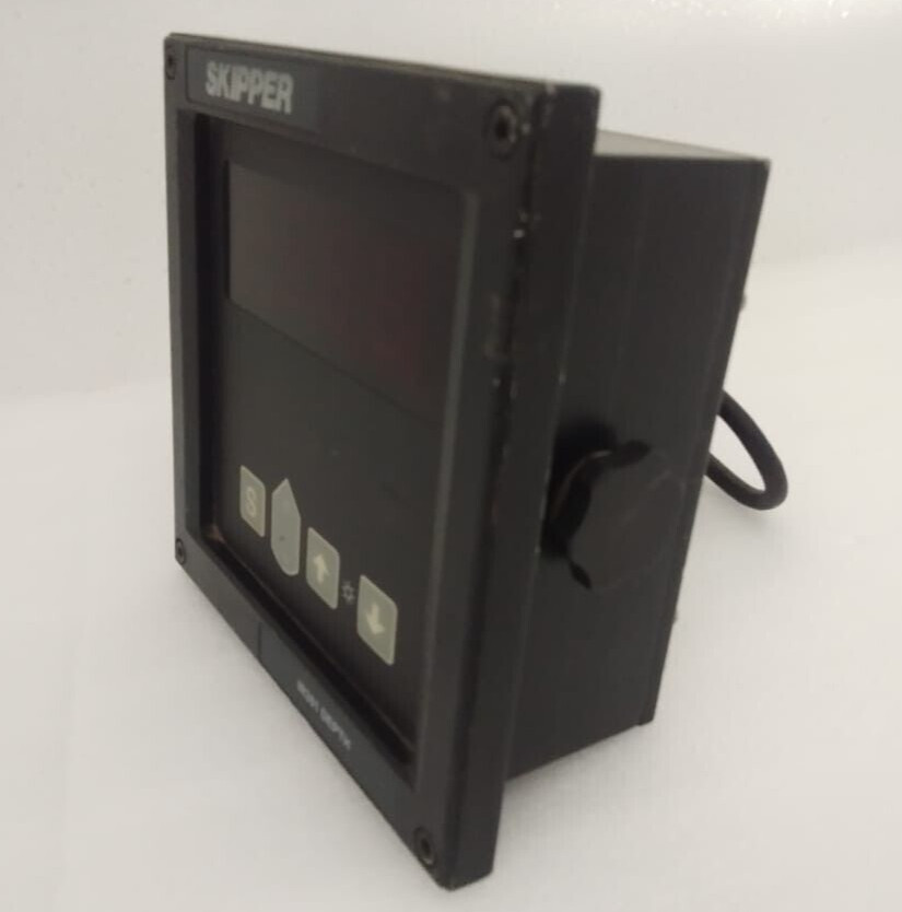 SKIPPER DIGITAL DEPTH REPEATER IR301 INPUT POWER 24VDC