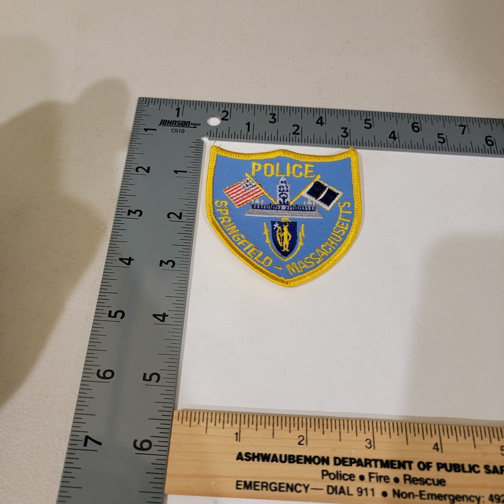 LE9b6 Police patch Massachusetts Springfield Smaller Version
