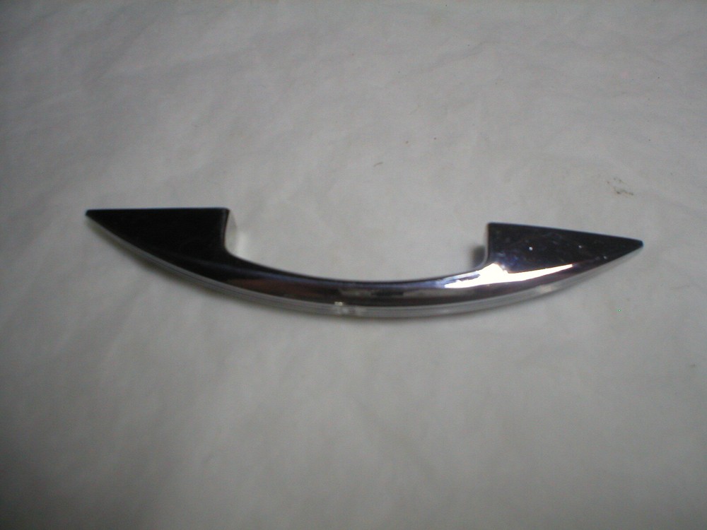 Vintage Deco Mid Century 5 5/8" Draw Pull