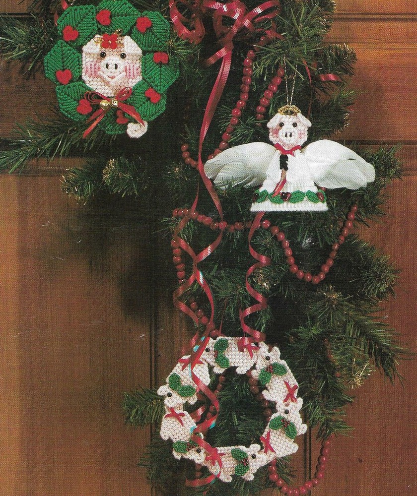 DECK THE HOGS 3 PIG CHRISTMAS ORNAMENTS PLASTIC CANVAS PATTERN INSTRUCTIONS