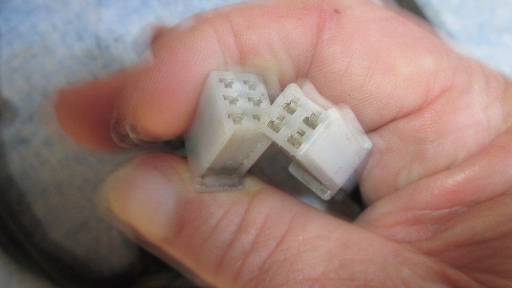 Honda GL1000 Goldwing Left?? Handle Bar Control Switch horn lights??