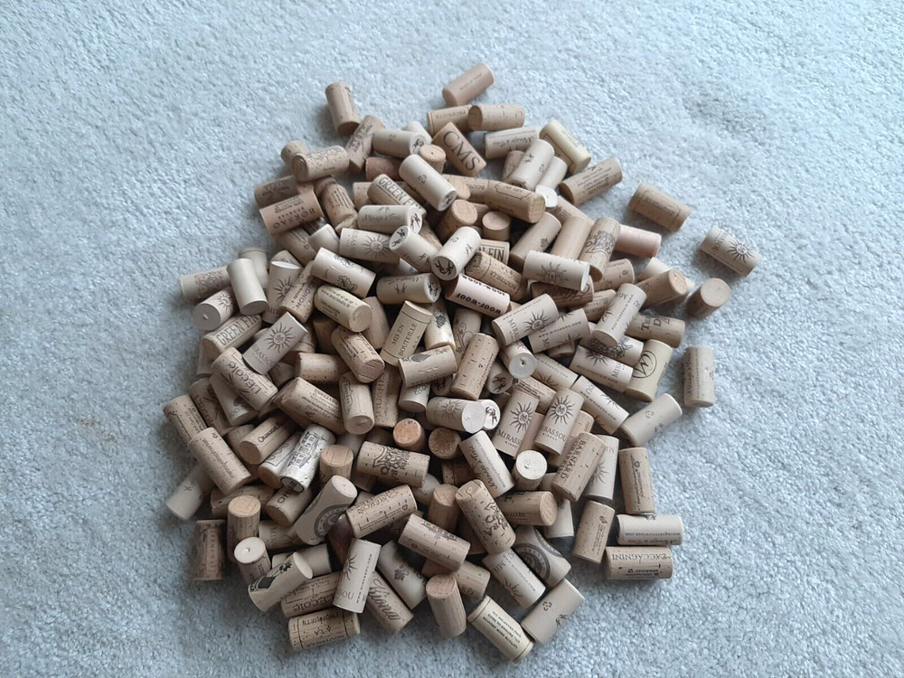 175 Assorted Used Synthetic Wine Corks Crafts Decorative Wedding Projects