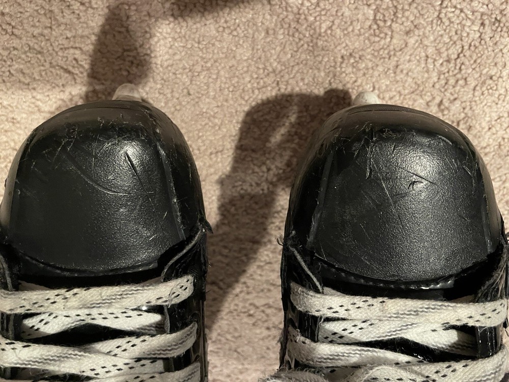 Bauer Supreme 2s Ice Hockey skates size 5.5 D