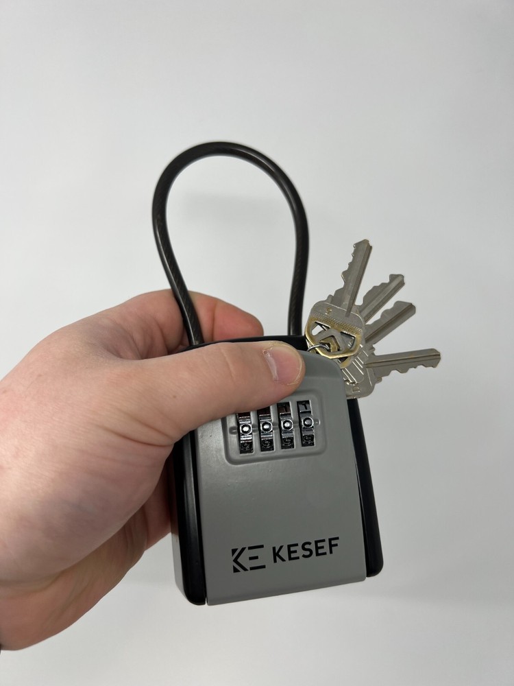 Lockbox with flexible latch