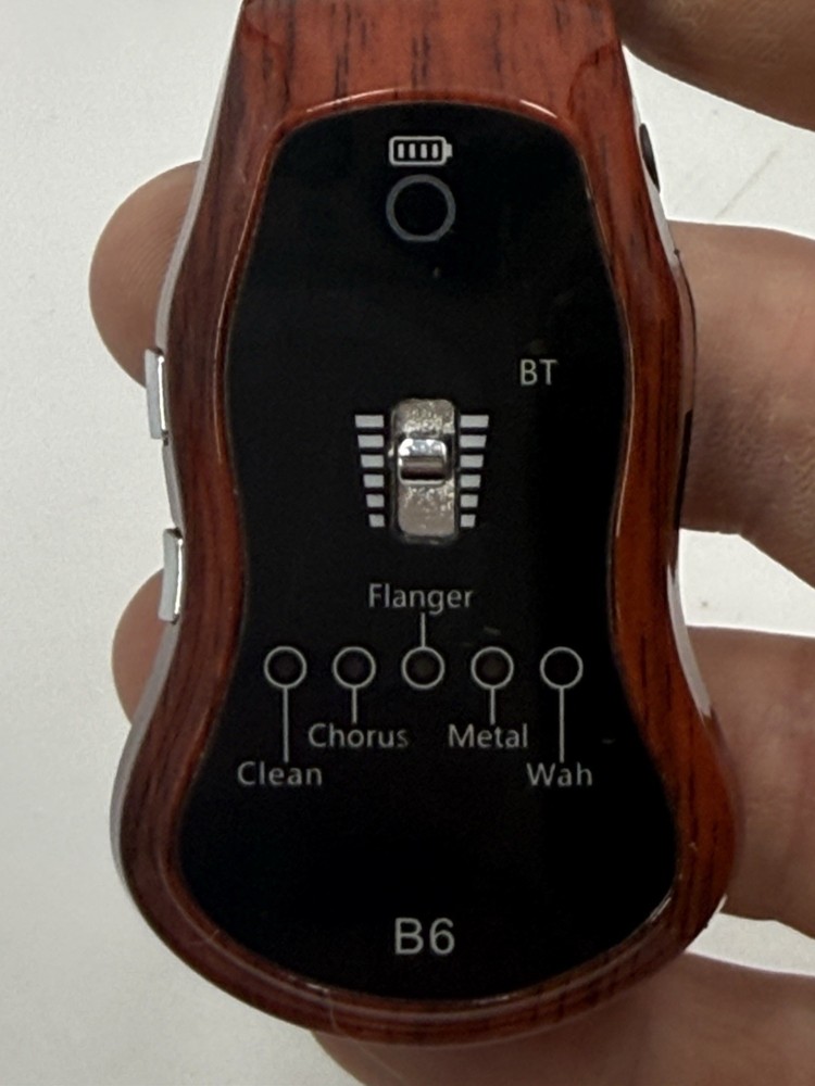 Portable Guitar Effectors Effect Synthesizer with 5 Classic Effects Rechargeable