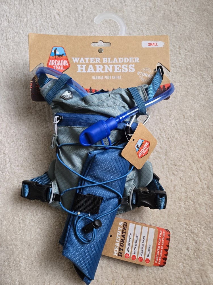 Arcadia Trail Water Bladder Harness Blue