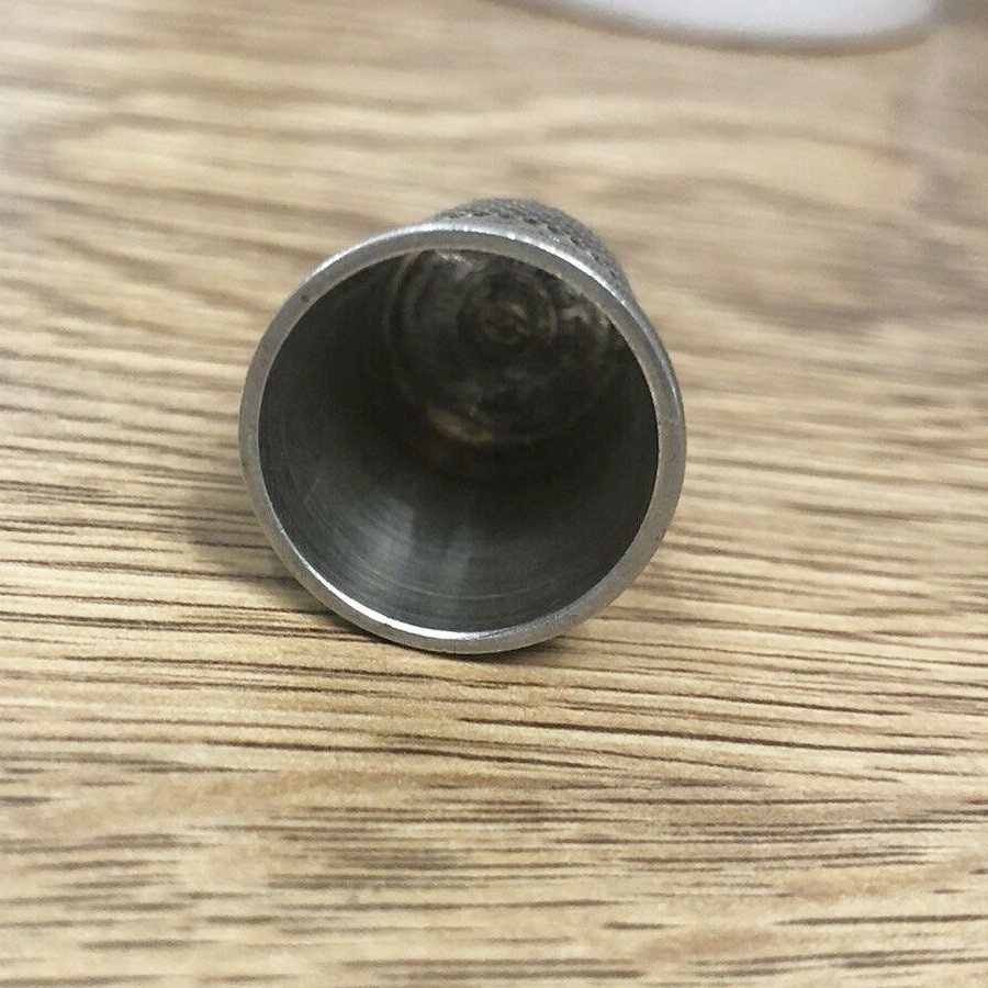 VINTAGE Sterling Silver Flower Design Thimble