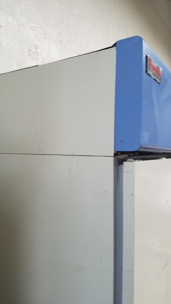 Thermo Lab Refrigerator Triple Solid Door | Laboratory Storage