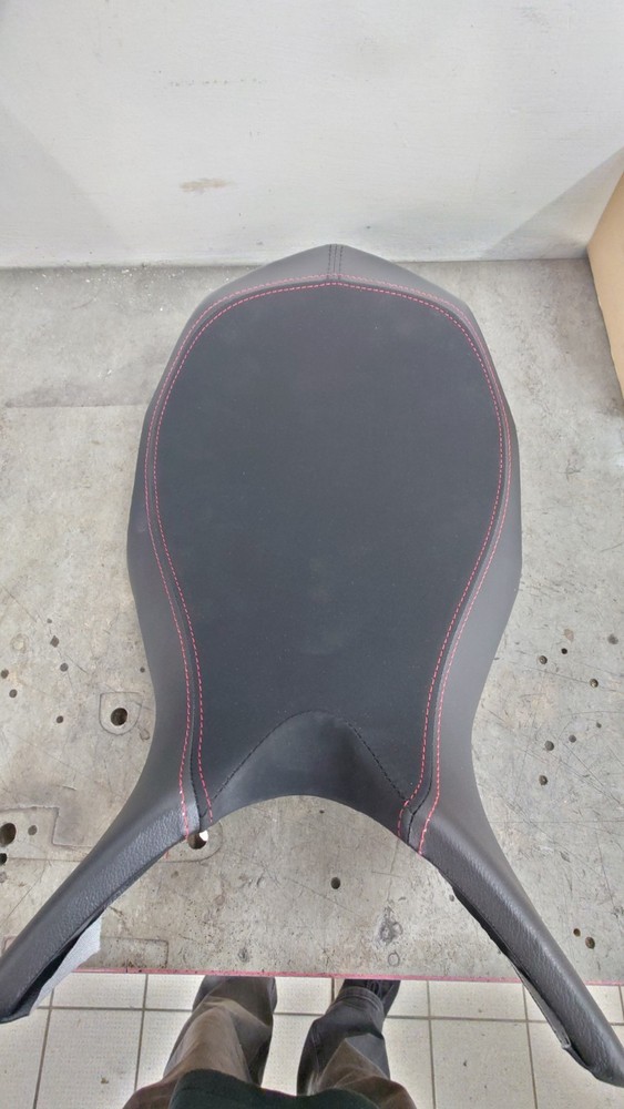 MV Agusta Seat  B2968