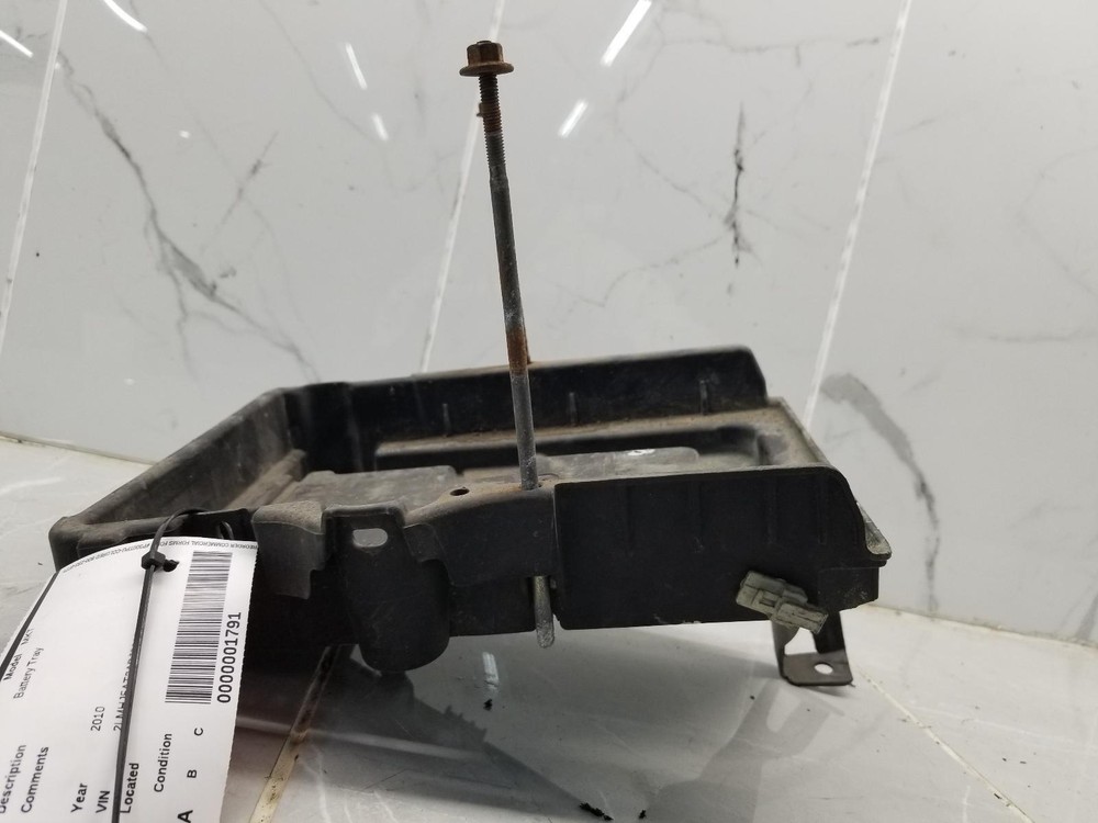 2010 MKT BATTERY TRAY #001791