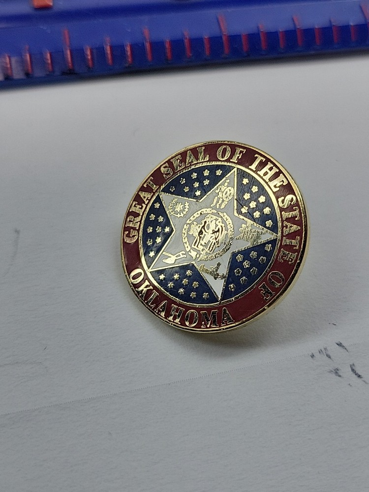 Oklahoma State Seal lapel pin collector pin