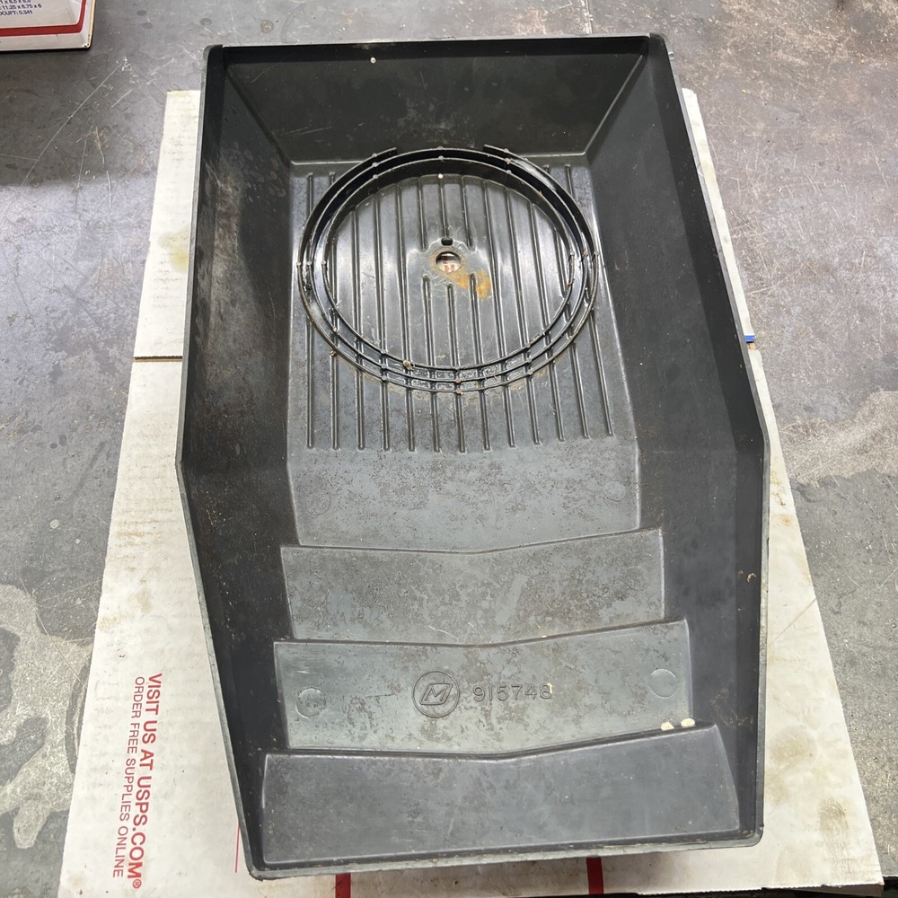 OMC cobra 5.0 engine cover