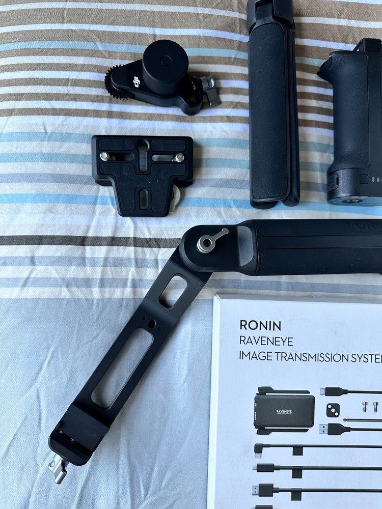 DJI RS 3 Combo Stabilizer RS3 + Raveneye module+extras