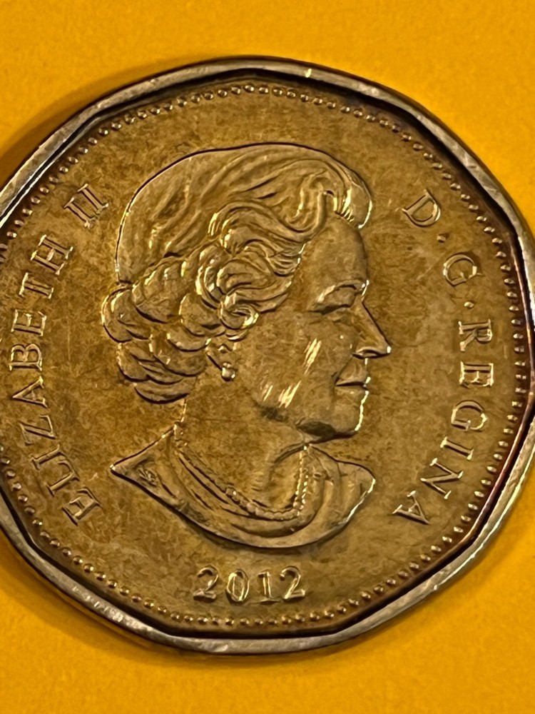 COIN CANADA 2012 DOLLAR FREE SHIPPING