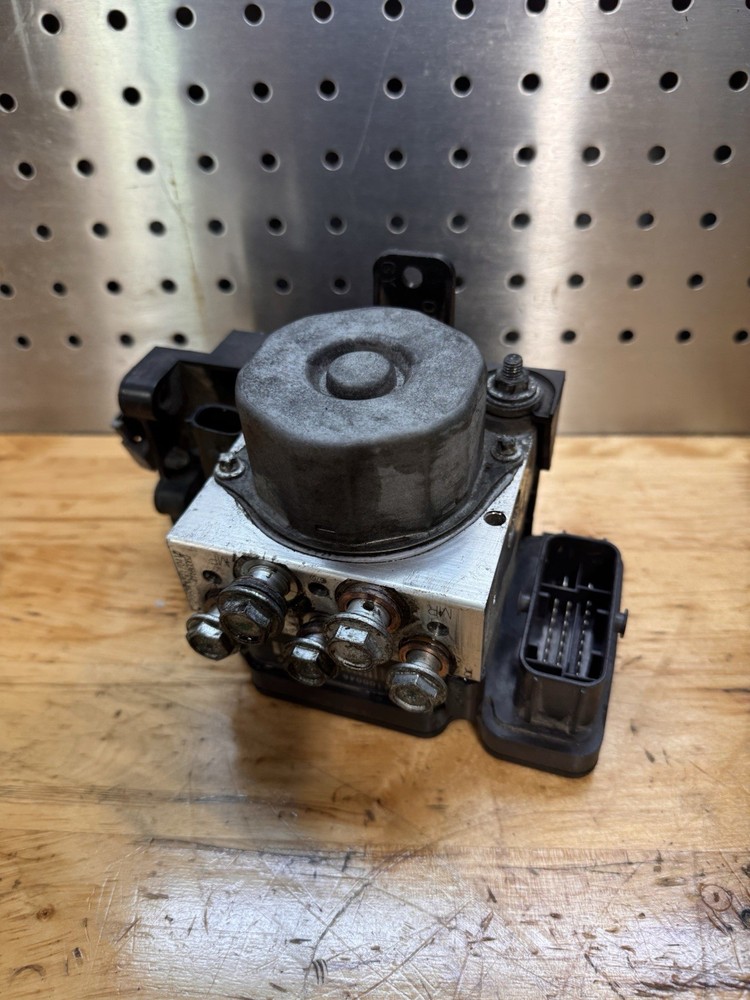 2017-2019 Harley Davidson Road King ABS Control Module